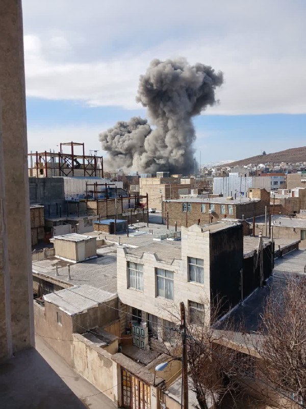 'مقر فرماندهی فراجا در شهر #نورآباد شهرستان دلفان استان لرستان'تصاویر دریافتی با شرح بالا، پنجشنبه ۱۴ اسفندVahid📡 @VahidOnline'مقر فرماندهی فراجا در شهر #نورآباد شهرستان دلفان استان لرستان'تصاویر دریافتی با شرح بالا، پنجشنبه ۱۴ اسفندVahid📡 @VahidOnline