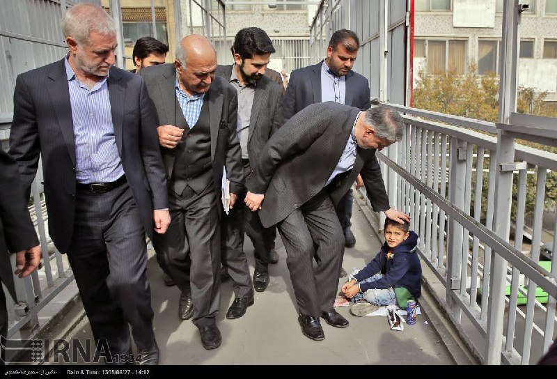 وزیر فرهنگ هستن ایشونdavwvod