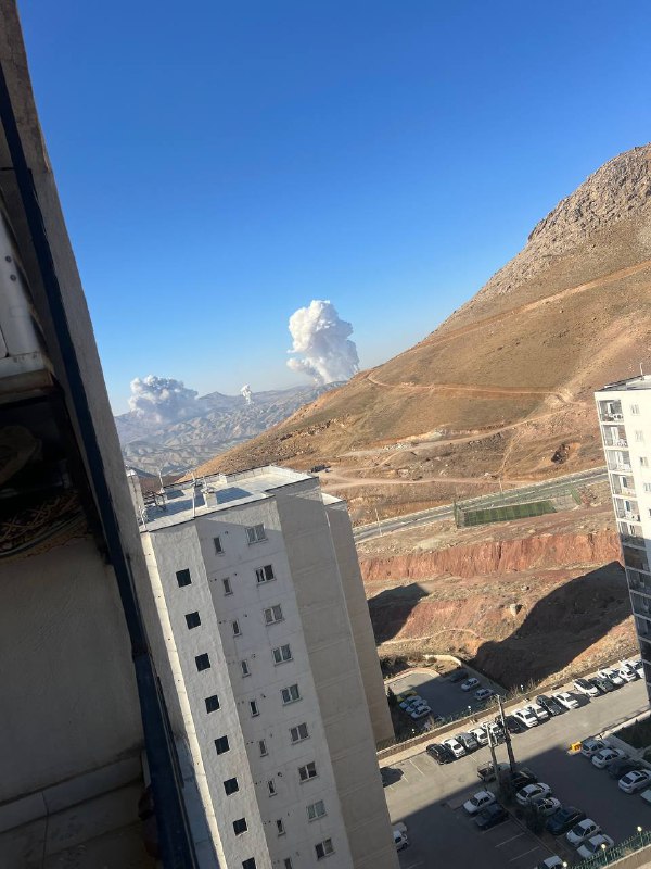 'دارند #پردیس رو می‌زنند!'تصاویر دریافتی از شهروندان 'فاز ۱۱ پردیس در شمال شرق تهران، سه‌شنبه ۱۲ اسفند'ویدیوی سوم از دید دماوندVahid📡 @VahidOnline'دارند #پردیس رو می‌زنند!'تصاویر دریافتی از شهروندان 'فاز ۱۱ پردیس در شمال شرق تهران، سه‌شنبه ۱۲ اسفند'ویدیوی سوم از دید دماوندVahid📡 @VahidOnline