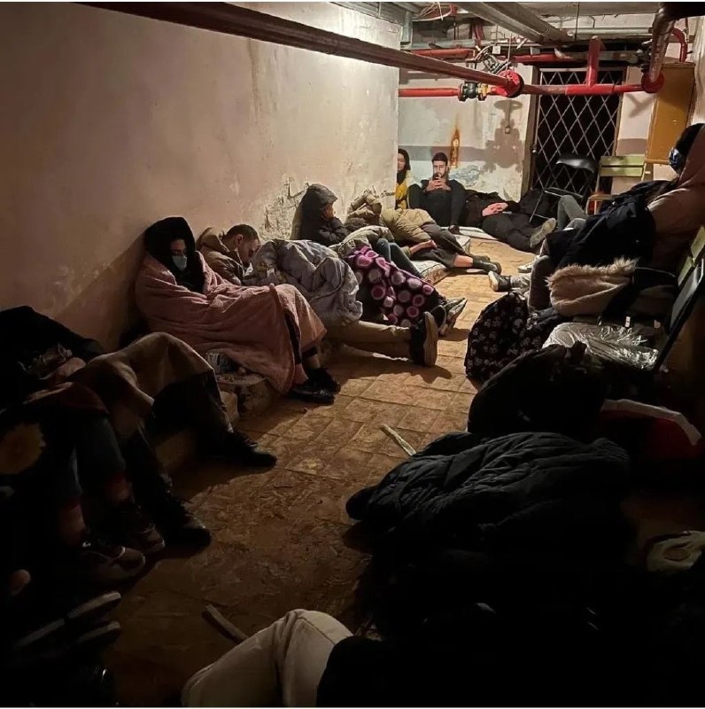 تصویر اول با این شرح توییت شده