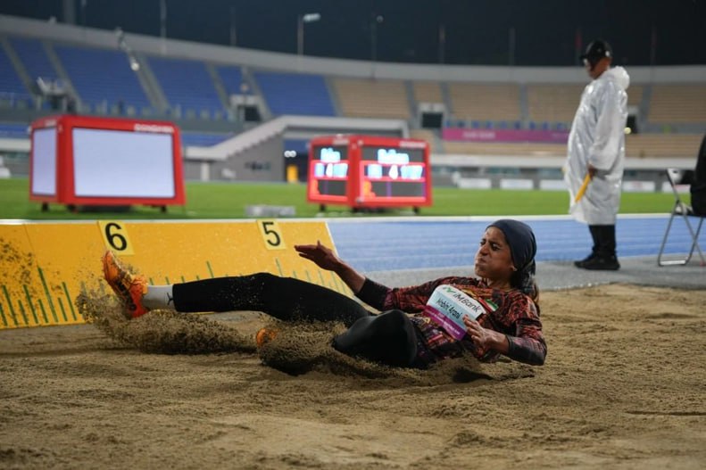 ریحانه مبینی، نماینده پرش طول ایران، روز پنجشنبه، هشتم خردادماه توانست در بیست‌وششمین دوره مسابقات دو و میدانی قهرمانی آسیا ۲۰۲۵ کره جنوبی، مدال طلا کسب کند.مبینی در سومین روز از این مسابقات با ثبت پرشی به طول ۶.۴۰  متر به مقام قهرمانی دست یافت.سوجان اداپیلی از هند با پرشی به طول ۶.۳۳ متر دوم شد و شایلی سینگ دیگر برنده هندی نیز با ثبت رکورد ۶.۳۰ متر به عنوان سومی رسید.@VahidOOnLineمحمدرضا طیبی هم در پرتاب وزنه طلا گرفت.آپدیت
