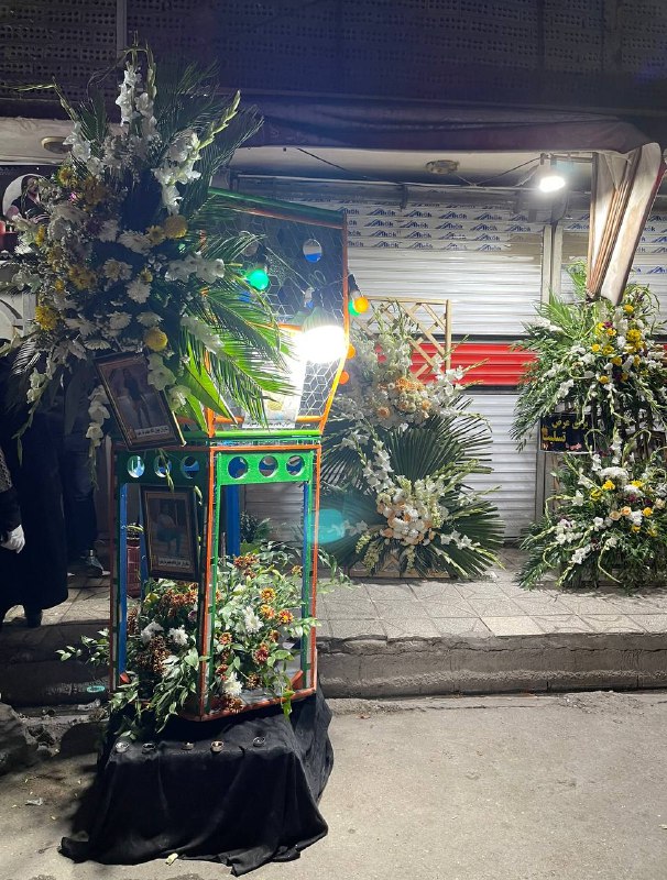 'مقابل منزل مادربزرگ #مجیدرضا_رهنورد#مشهد، ۲۱ آذر'Vahid📡 @VahidOnline'مقابل منزل مادربزرگ #مجیدرضا_رهنورد#مشهد، ۲۱ آذر'Vahid📡 @VahidOnline