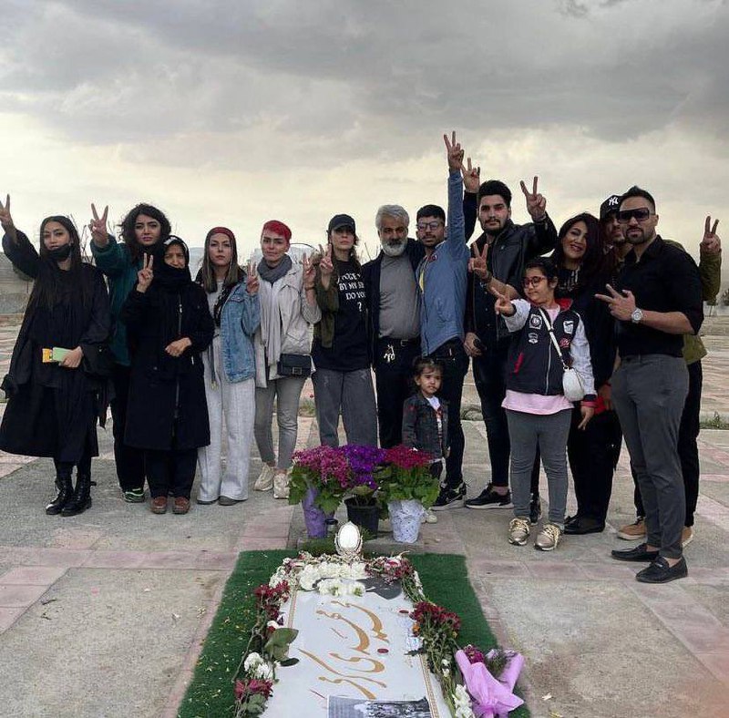 Ebrahim Allahbakhshi ابراهیم الله‌بخشی (@allahbakhshii)