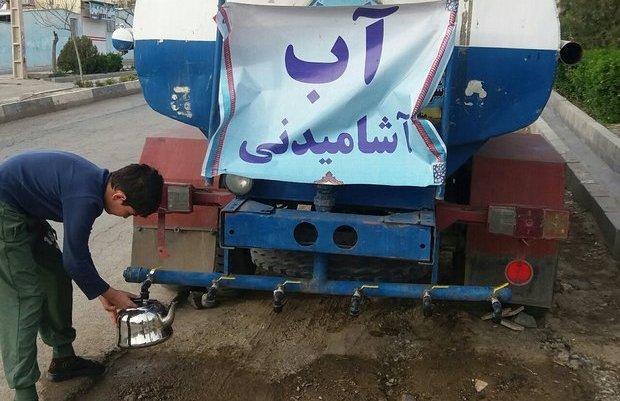 در پی تعمیر خط انتقال آب طالقان به تهران؛ مشکل آب خوشی تعطیلات را به کام کرجی‌ها تلخ کرد
