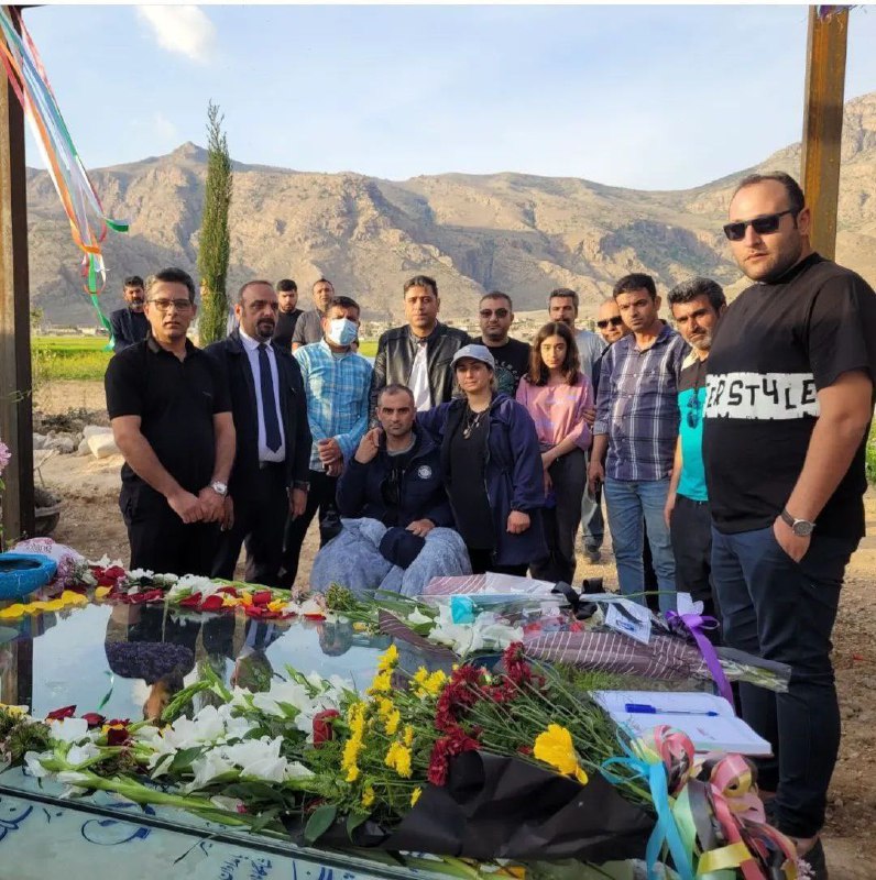 Zar Banou زر بانو 🇮🇷🇺🇸 🩸 (@Zar_Banou)