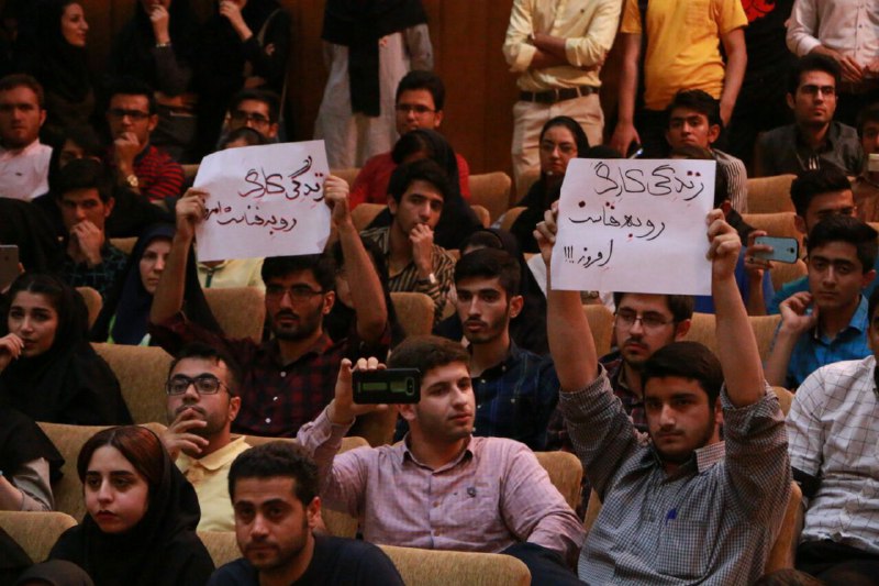 محمود صادقی